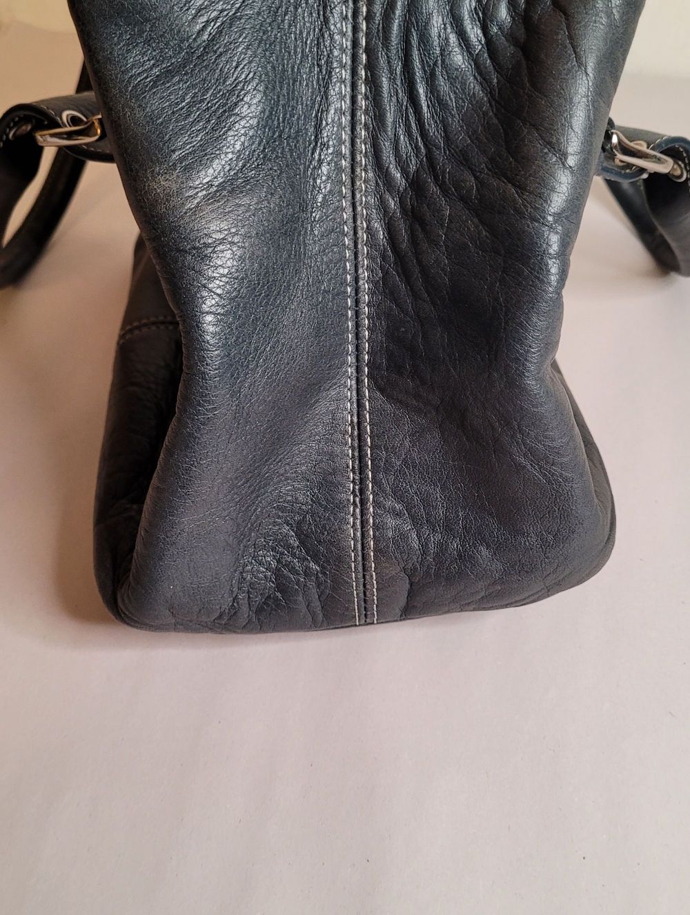 Clarks Small Leather Handbag Tote - Picture 7 of 11